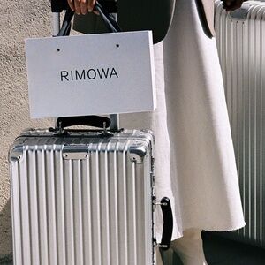 RIMOWA - White paper Shopping Bag